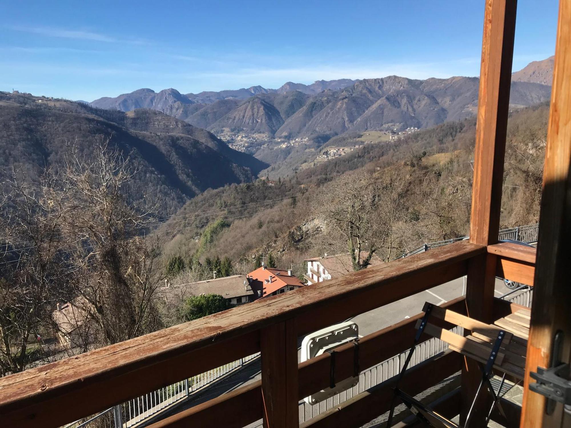 Mangia, Leggi, Dormi Lägenhet Costa di Serina Exteriör bild