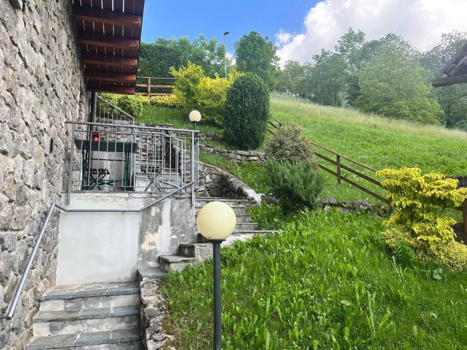 Mangia, Leggi, Dormi Lägenhet Costa di Serina Exteriör bild
